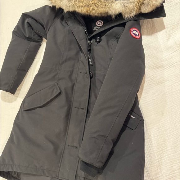 Canada Goose Women's Rossclair Parka - Picture 5 of 12